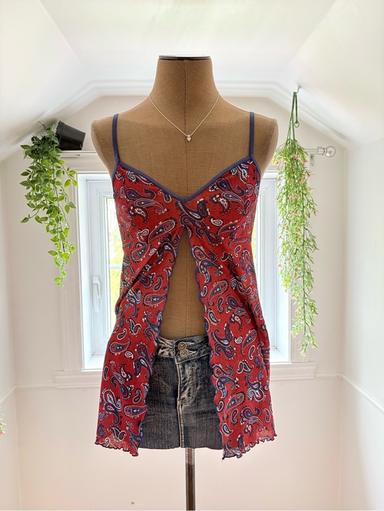 Claudel Tops - Red Paisley Open-Front Cami Top